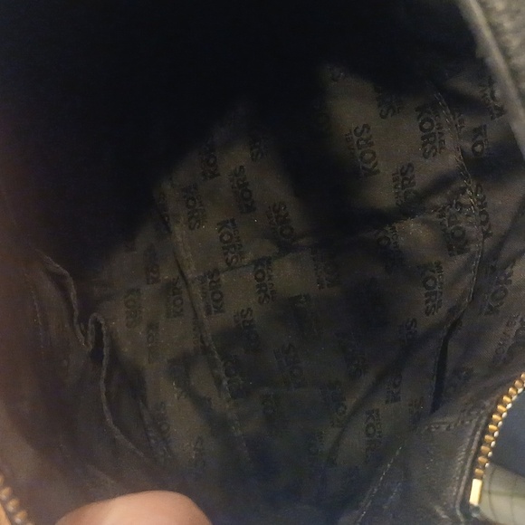 Michael Kors Black Bedford Leather Shoulder/Crossbody/ Handbag - Picture 14 of 15